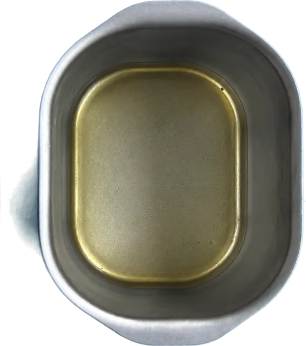 Nel primo contenitore mettete 30 g di olio di arachidi.