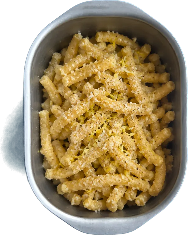 Nel sesto contenitore mettete 160 g di passatelli, 3 cucchiai Liffo di sale fino e 0.5 unità di scorze di limone grattugiate.