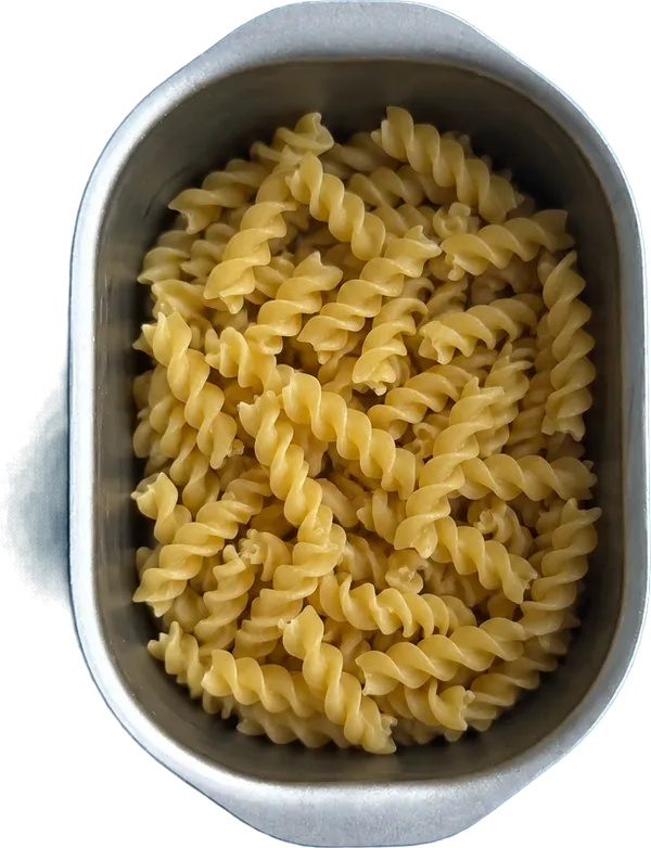 Nel terzo contenitore mettete 160 g di fusilli.